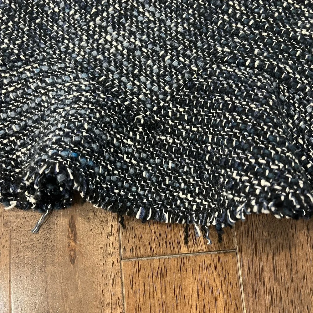 THEORY WOOL-BLEND TWEED DIAGONAL MINI SKIRT, Size 10 - Picture 4 of 8